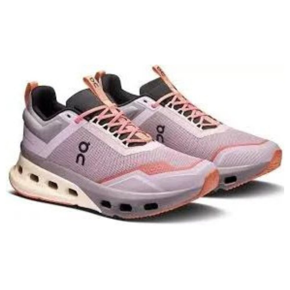 On Cloudnova X in Mauve /Dew Size 7.5